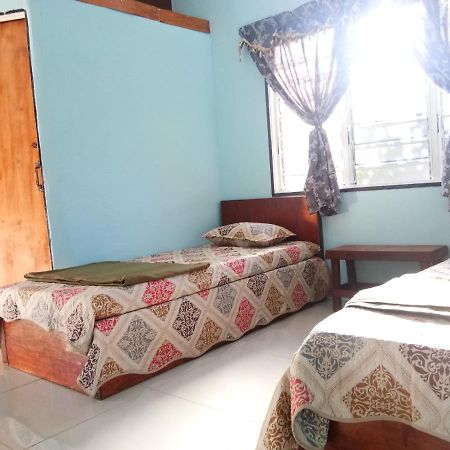 Roomstay Tok Abah A Kuala Rompin Exterior foto